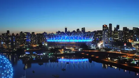 学青会垒球赛首秀：青春团队展现拼搏精神